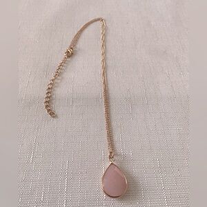 Gold Tone Necklace with Pendant
